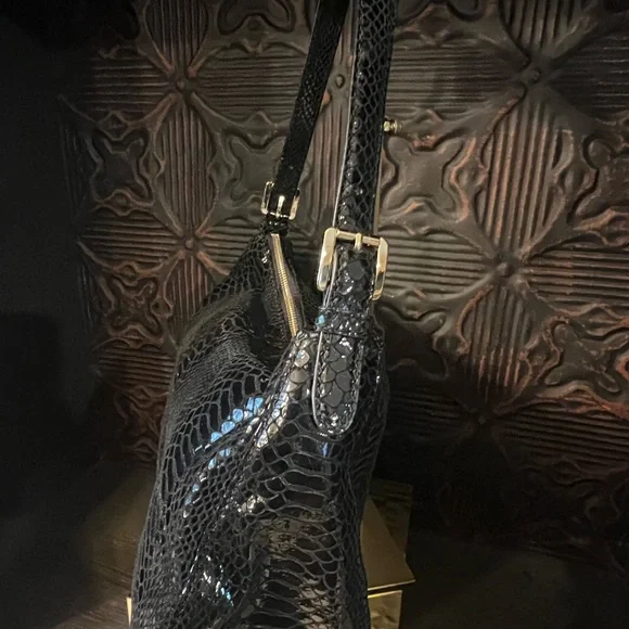 Michael Kors Black Snakeskin Embossed Shoulder Bag NWOT - Picture 10 of 15